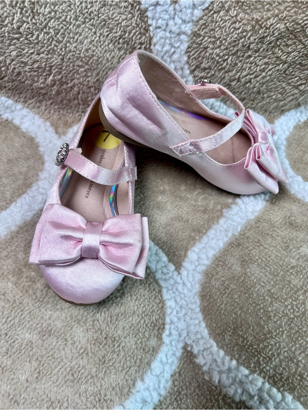 cupcakes & cashmere Girls Pink Satin Bow Mary Jane Shoes